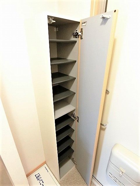 エルメゾン西立川の玄関