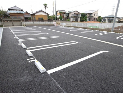 【駐車場】 | ユウアイグランデみどりの南Ｂ | 敷地内駐車場完備♪