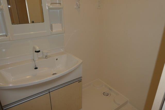 サンハイツ吉原のその他|洗濯機置き場