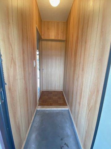 青山コーポの玄関