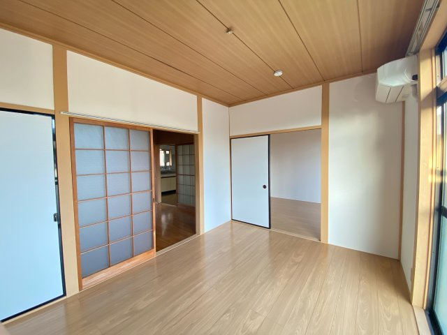 青山コーポの居間・リビング