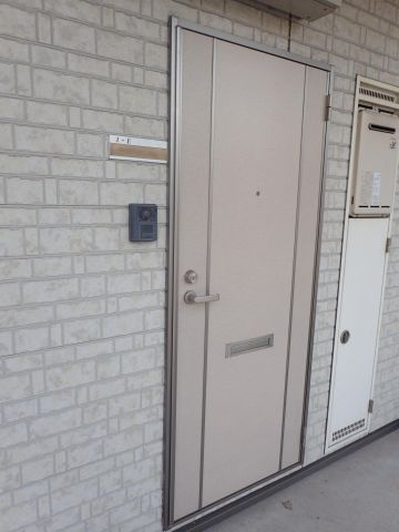 アーデル加木屋のエントランス