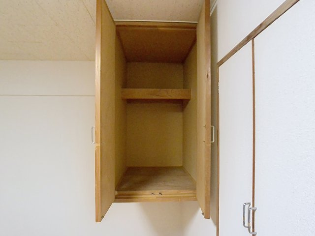 半田コーポの収納