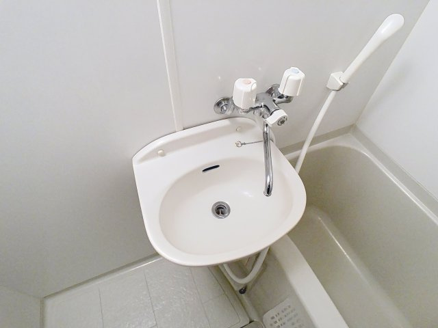 半田コーポの洗面所