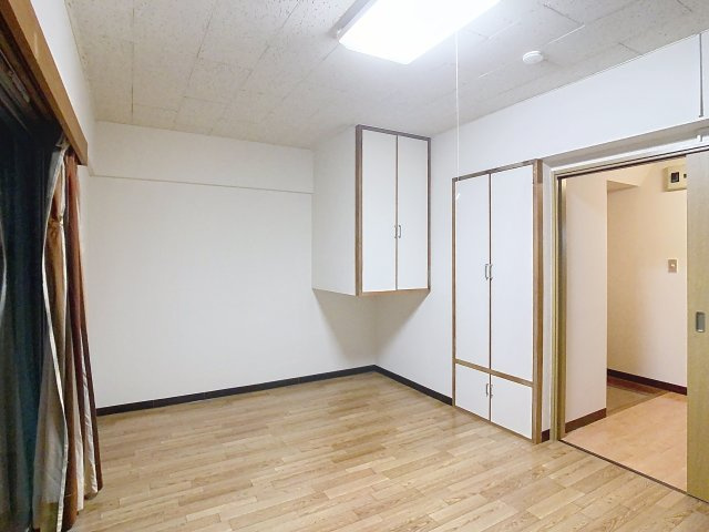 半田コーポの寝室