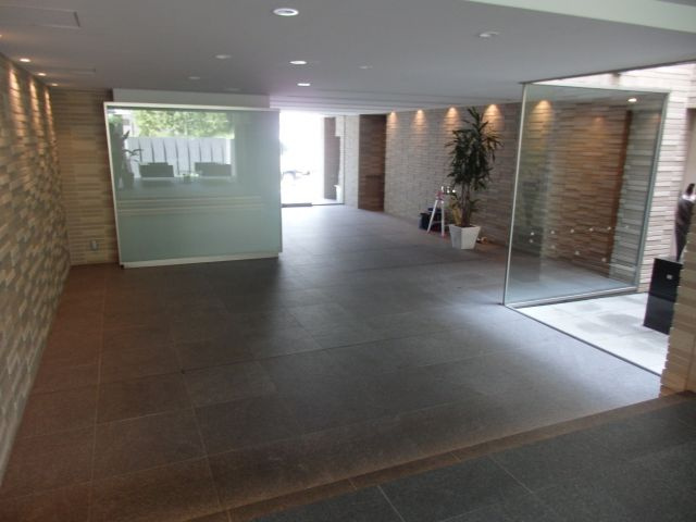 【エントランス】 | プラウド六甲赤松町