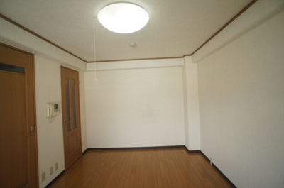 【寝室】 | ウェルバート瓜破