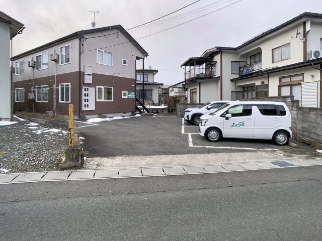 トップホームの駐車場