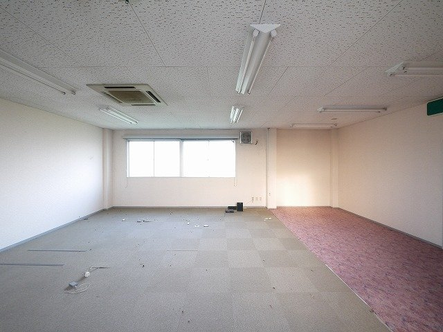 大和紀寺ビル2号館の内装