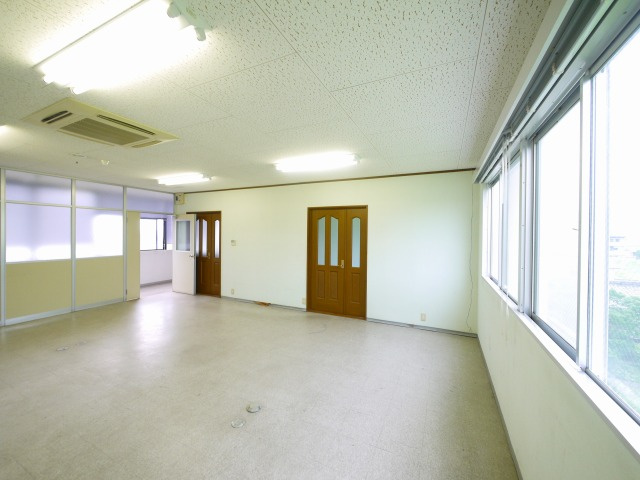 大和紀寺ビル2号館の内装