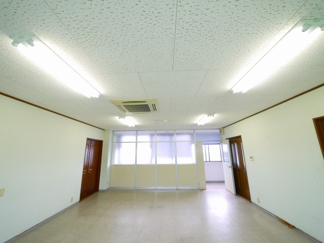 大和紀寺ビル2号館の内装