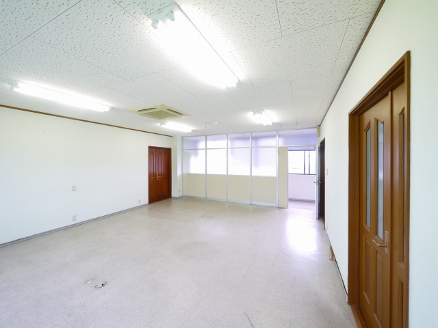 大和紀寺ビル2号館の内装
