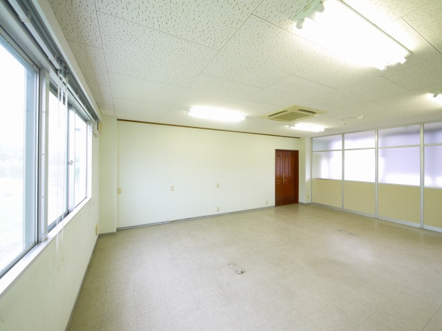 大和紀寺ビル2号館の内装