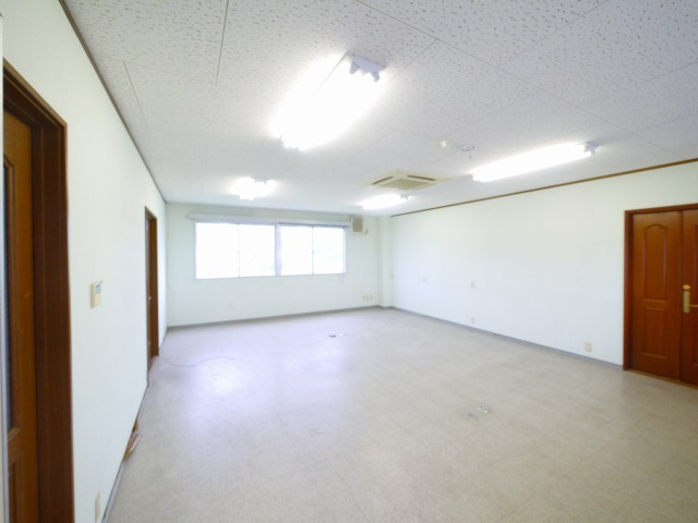 大和紀寺ビル2号館の内装