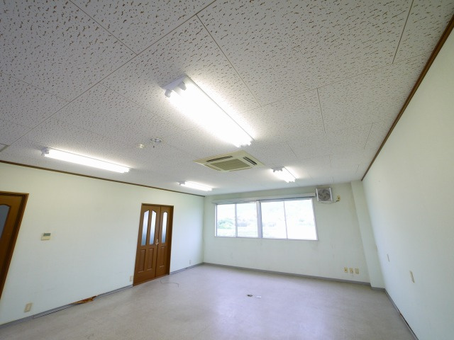 大和紀寺ビル2号館の内装