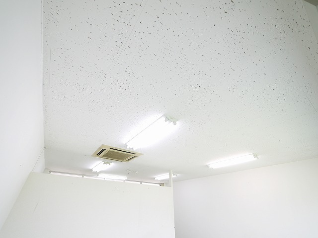 大和紀寺ビル2号館の内装