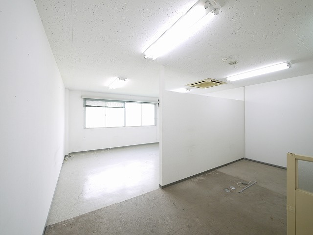 大和紀寺ビル2号館の内装