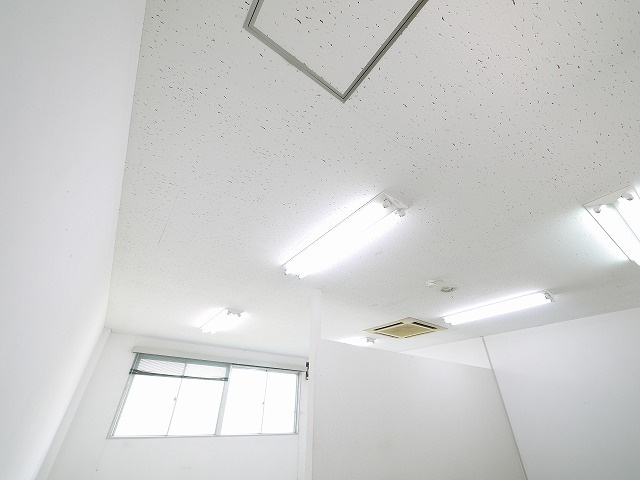 大和紀寺ビル2号館の内装