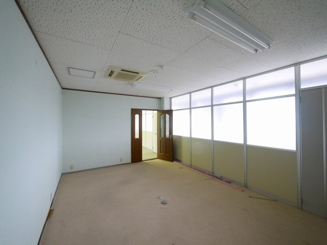 大和紀寺ビル2号館の内装