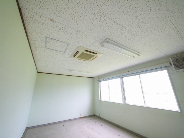 大和紀寺ビル2号館の内装