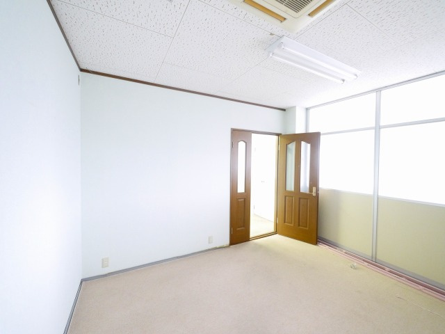 大和紀寺ビル2号館の内装