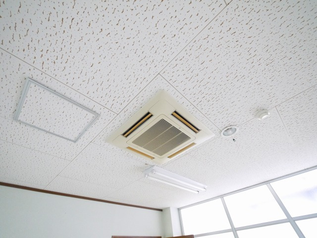 大和紀寺ビル2号館の内装