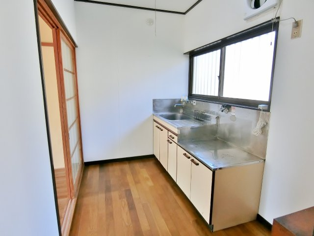 コーポ内山Ａ棟Ｂ棟の居間・リビング