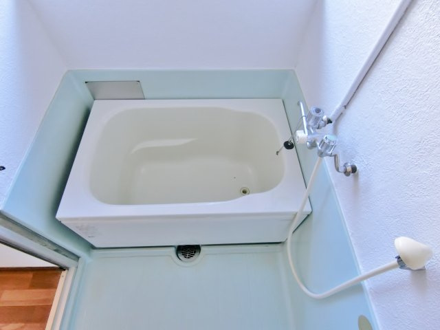 コーポ内山Ａ棟Ｂ棟の浴室