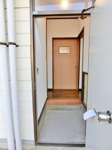 コーポ内山Ａ棟Ｂ棟の玄関