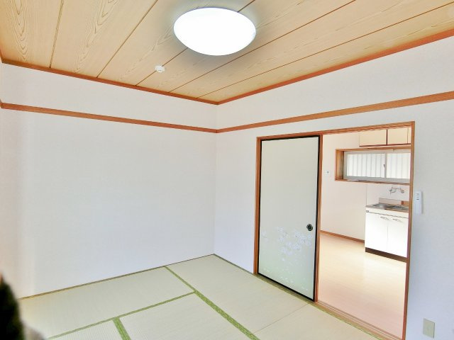 早船貸家G棟の和室
