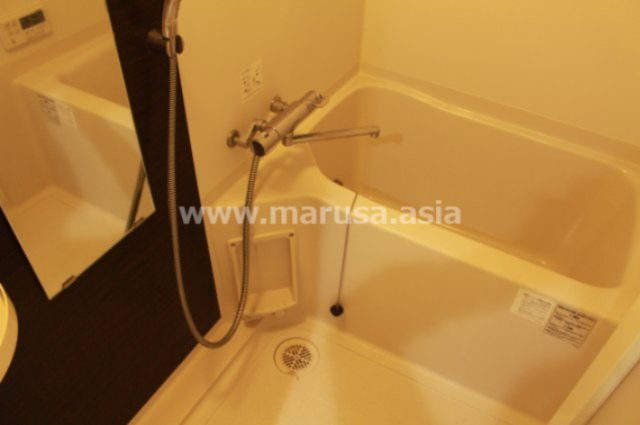 AINA公園通りの浴室