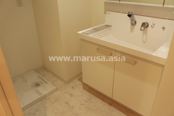 AINA公園通りの洗面所