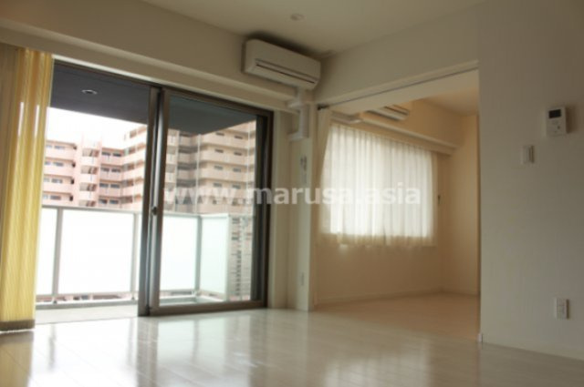 AINA公園通りの居間・リビング