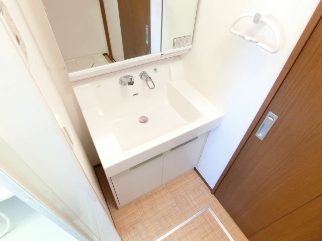 ヴラウニーメゾン・リラの独立洗面台