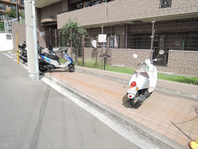 【その他共用部分】 | レックス西寺尾ガーデンヒルズ | バイク置場