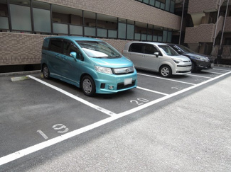 【駐車場】
