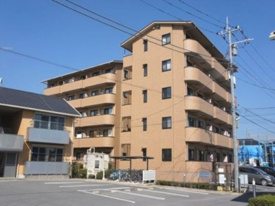 【外観】 | グリーンヒルズ | 5階建てマンションです♪