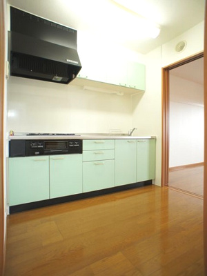 【キッチン】 | グリーンヒルズ | システムキッチン3口コンロ付きです♪