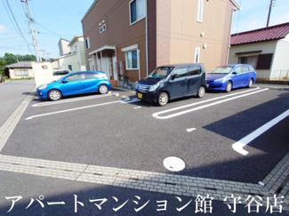 【駐車場】
