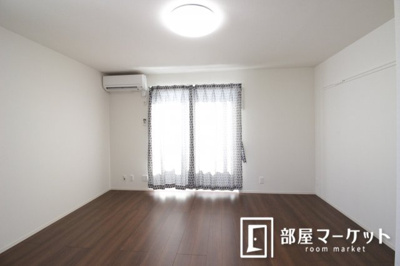 【洋室】 | フェリーチェハウス