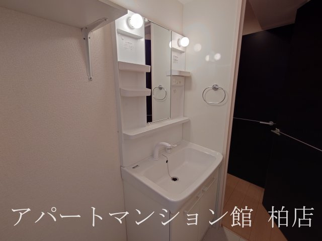 クレストパークＤの洗面所