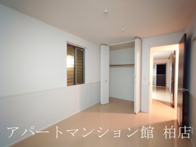 クレストパークＤの居間・リビング