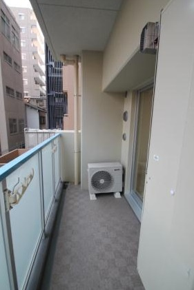 アーバネックス谷町Ⅱ　BRAVI不動産のバルコニー|【アーバネックス谷町Ⅱ】落ち着いた時間を過ごせるバルコニーです