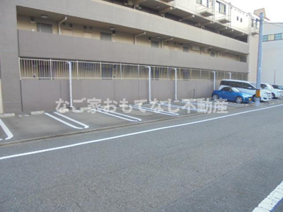 【駐車場】 | グラツィオーネ