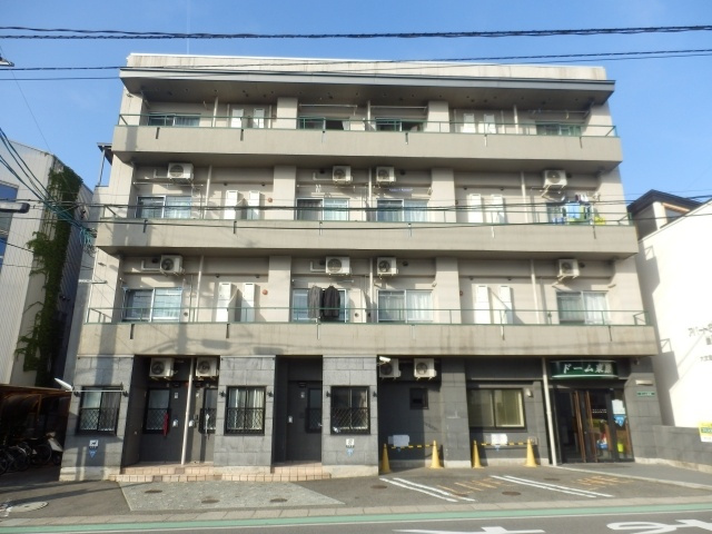 ドーム東原の外観