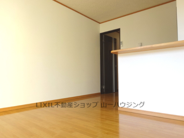【居間・リビング】 | コンフォート大宮三橋 | LDK2
