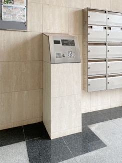 【エントランス】