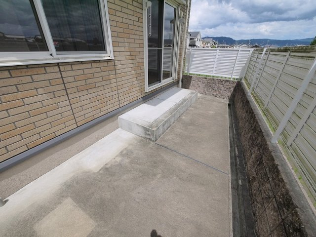 グランモア東九条　Ⅱの庭|お庭でゆったりと過ごせます