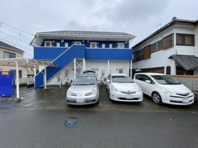 【駐車場】 | グリーンハイツ/片平 | いつでも目の届く敷地内に駐車場を完備しています♪お車をお持ちの方におすすめです！
