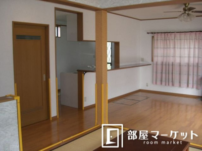 【居間・リビング】 | みよし莇生貸家